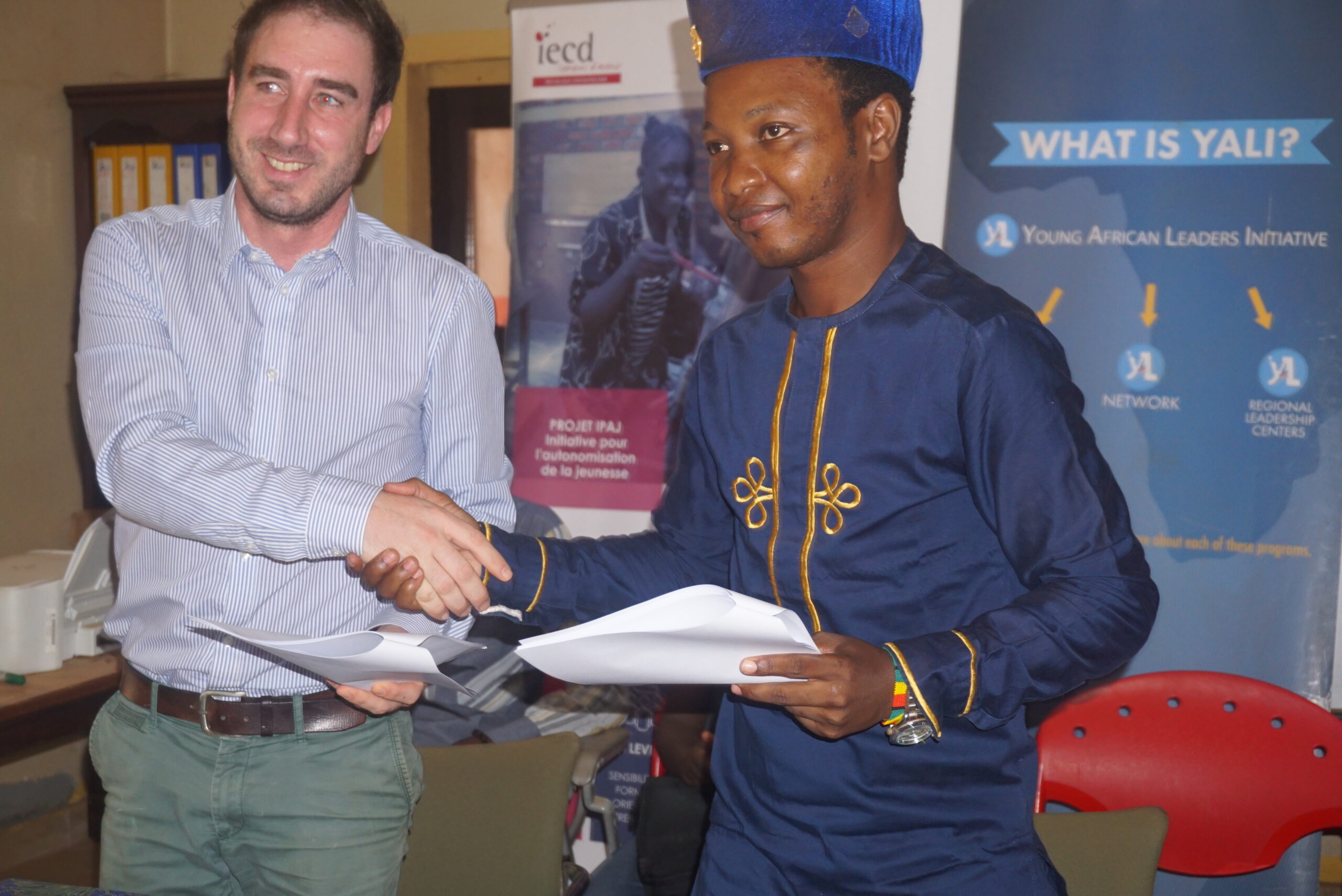 YALI Centrafrique signe un partenariat stratégique avec l’Institut Européen de Coopération et de Développement (IECD)